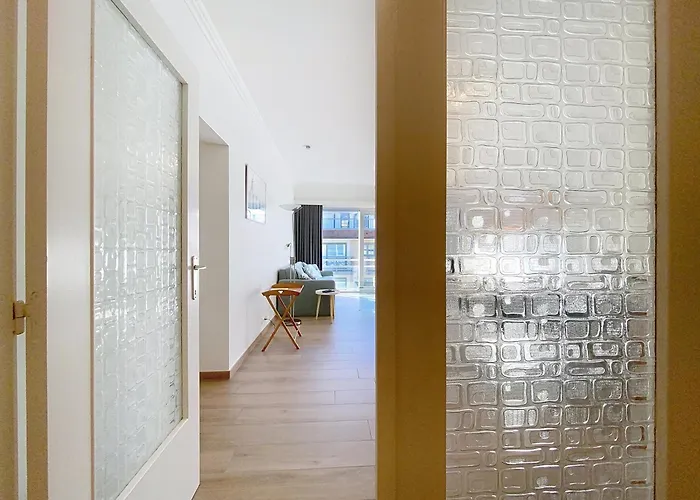 'byblos' Te - Bad * Oostduinkerke